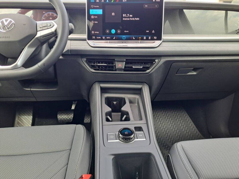 2025 Volkswagen Tiguan SE