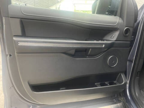 2023 Ford Expedition MAX XLT