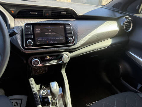 2020 Nissan Kicks SV