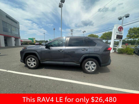 2022 Toyota RAV4 LE