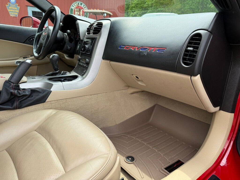 2005 Chevrolet Corvette 41