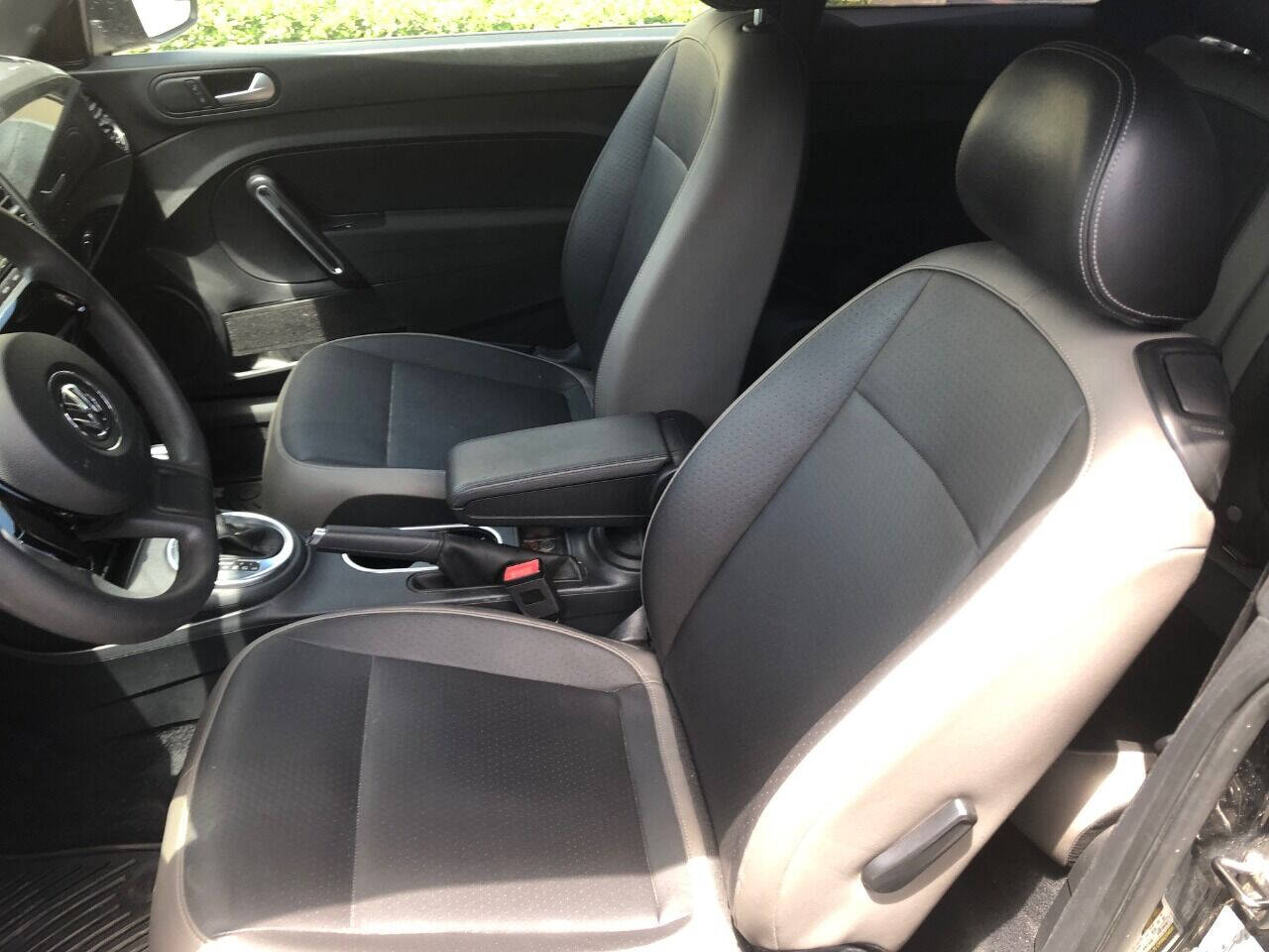 2015 Volkswagen Beetle  - $10,900