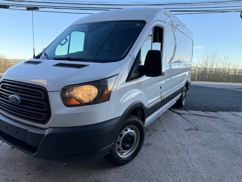 Ford Transit Van's photo