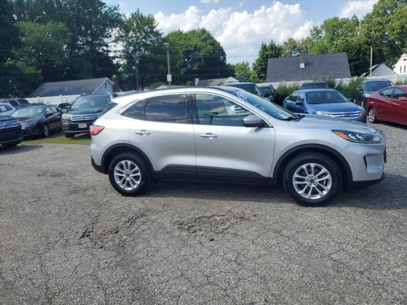 2020 Ford Escape SE
