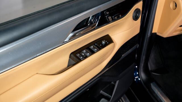 2022 Jeep Grand Wagoneer Series III