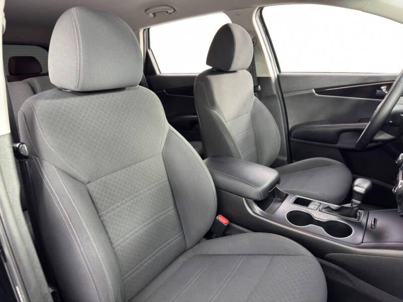 2020 Kia Sorento S V6