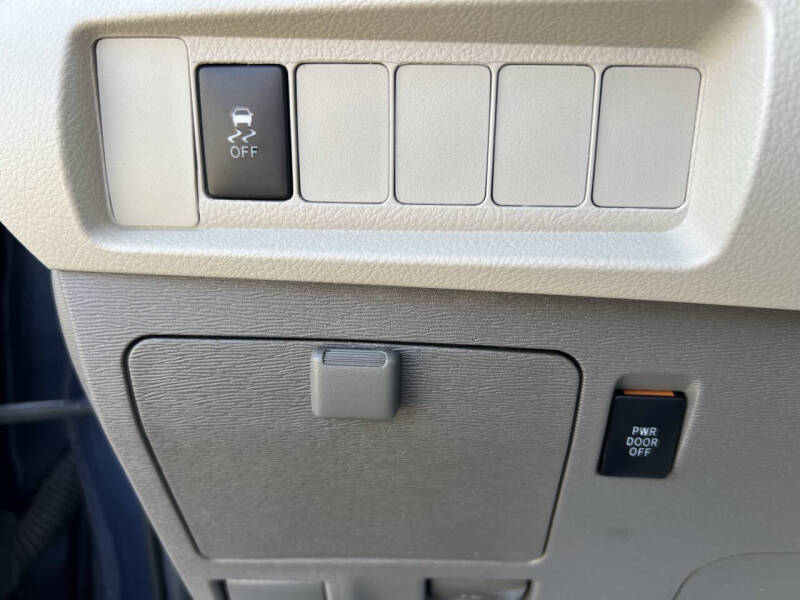 2020 Toyota Sienna LE 7-Passenger