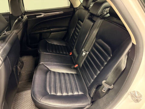 2020 Ford Fusion SEL