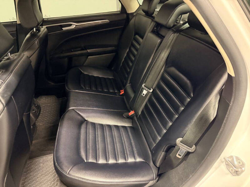 2020 Ford Fusion SEL