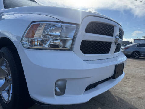 2017 RAM 1500 Express