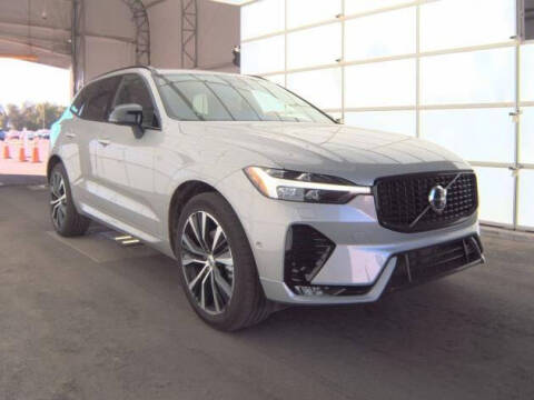 2025 Volvo XC60 B5 Plus Dark Theme