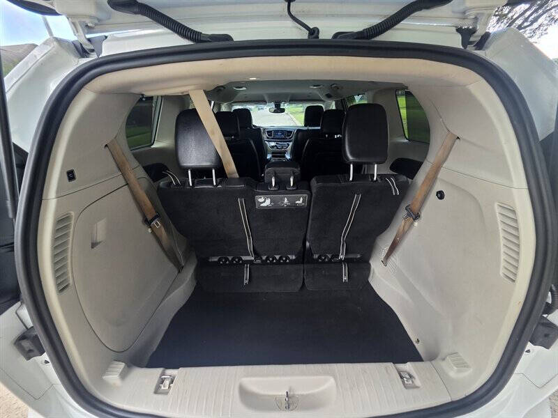2019 Chrysler Pacifica Touring L