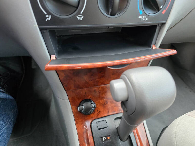 2007 Toyota Corolla LE