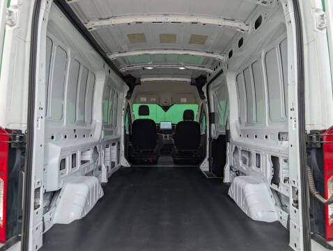 2023 Ford E-Transit