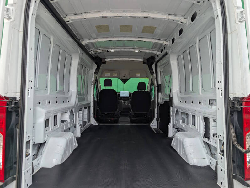 2023 Ford E-Transit