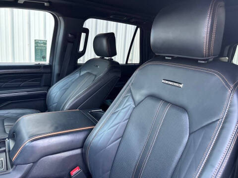 2022 Ford Expedition MAX Platinum