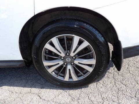 2017 Nissan Pathfinder S