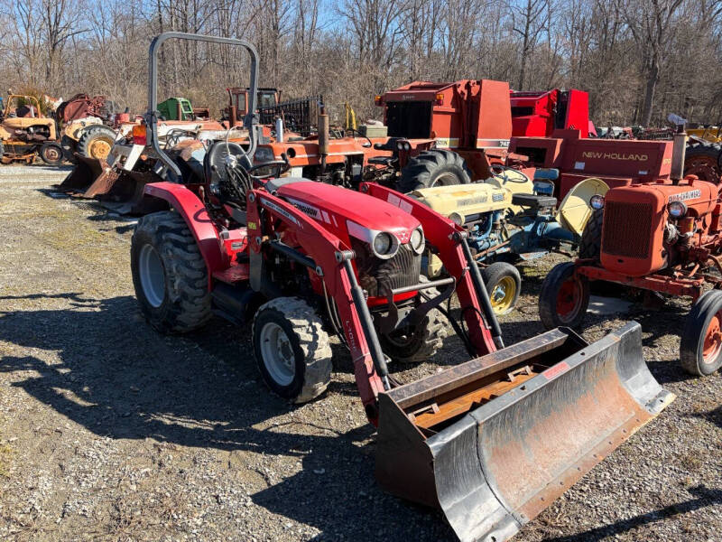 2016 Massey Ferguson 1734E