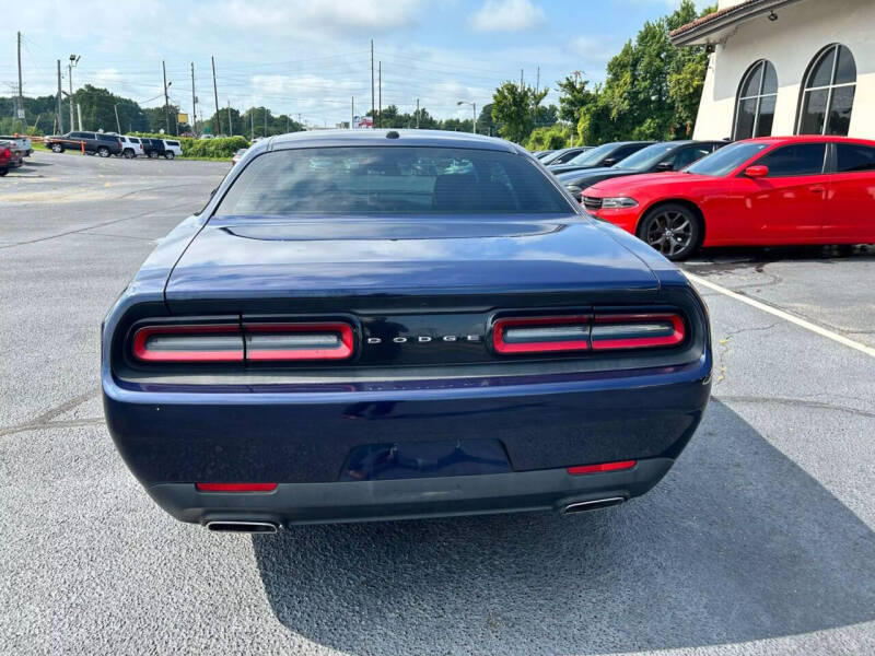 2015 Dodge Challenger SXT