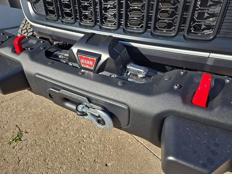2026 Jeep Gladiator Shadow Ops