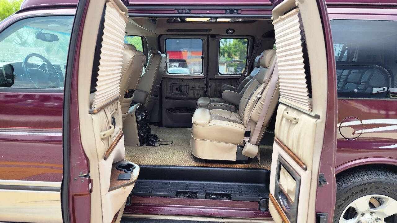 2004 Chevrolet Express  - $13,900