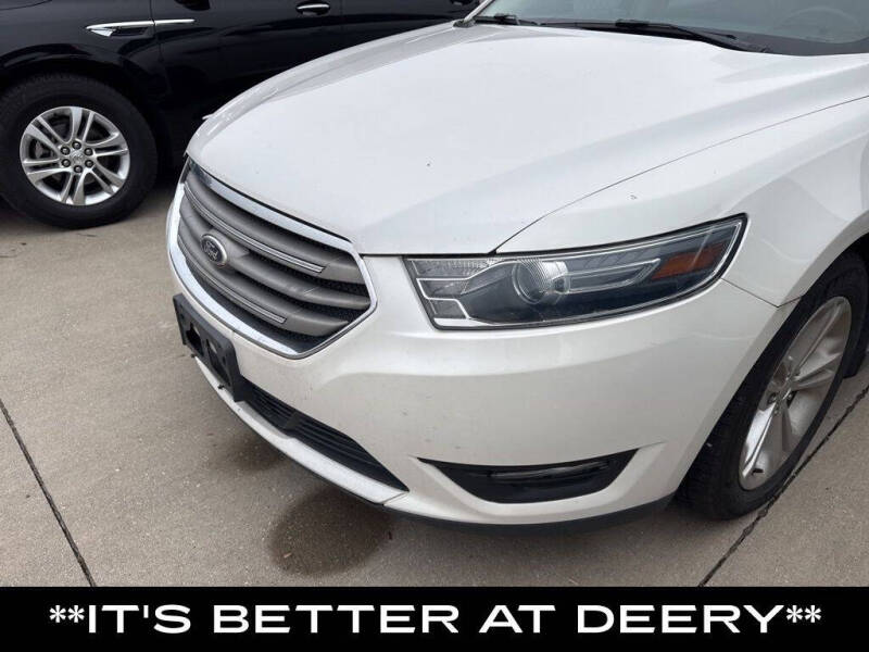 2015 Ford Taurus SEL