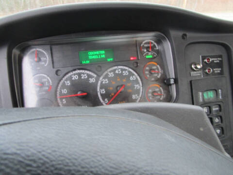 2016 Freightliner ISL 9 330