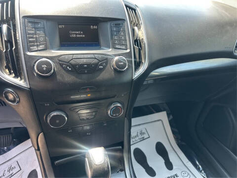 2018 Ford Edge SE