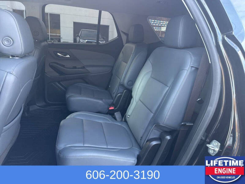 2021 Chevrolet Traverse LT Leather