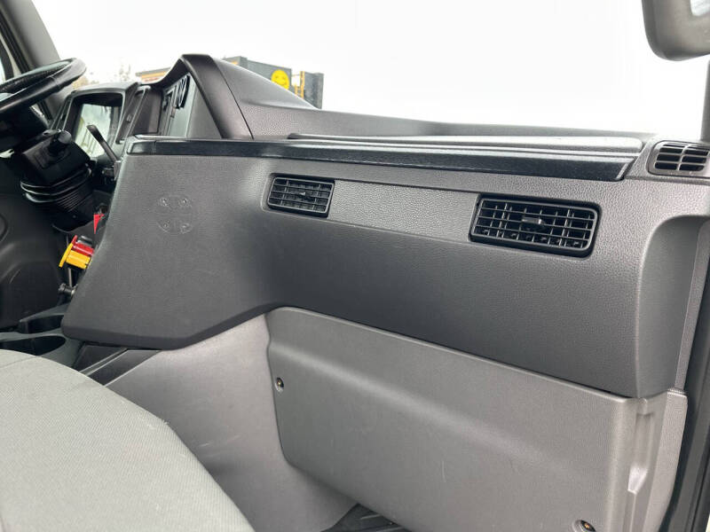 2021 International RH613