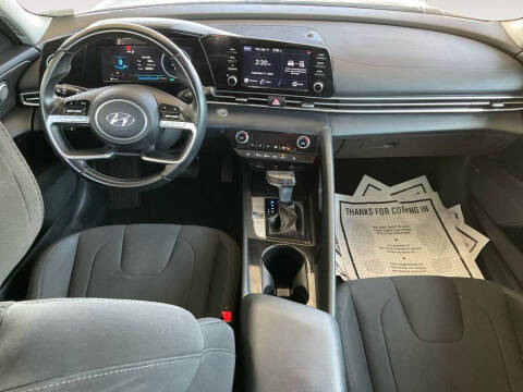 2022 Hyundai Elantra