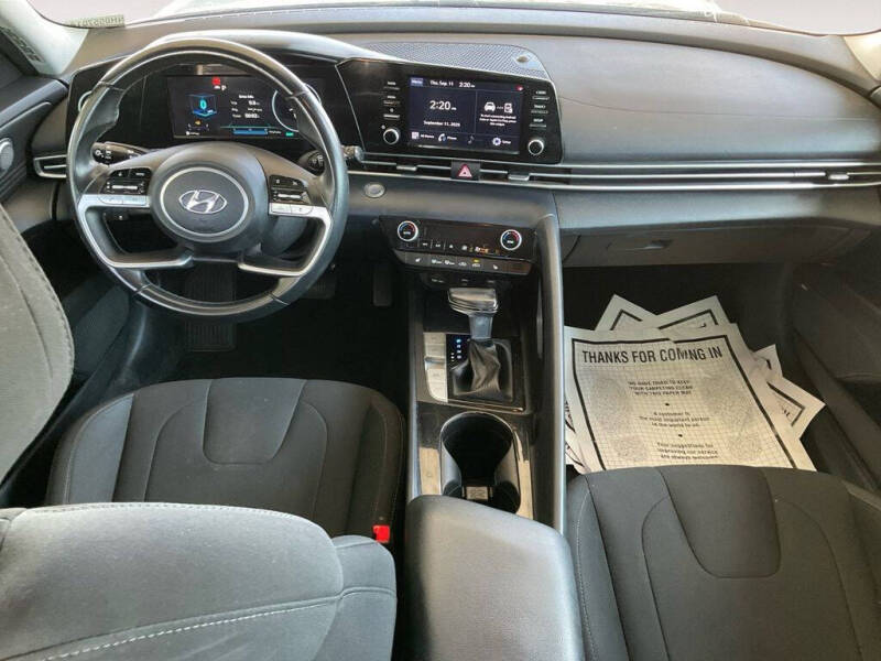 2022 Hyundai Elantra