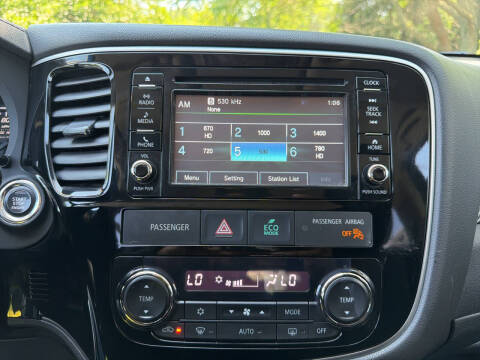 2016 Mitsubishi Outlander SE