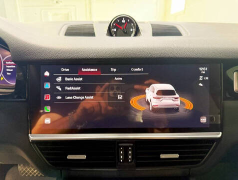 2022 Porsche Cayenne Platinum Edition