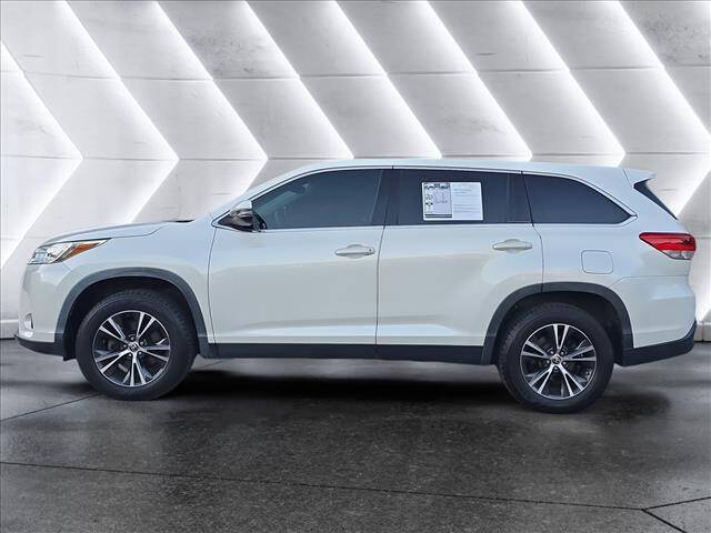 2019 Toyota Highlander LE