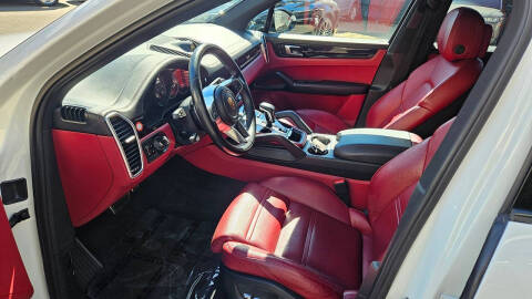 2019 Porsche Cayenne S