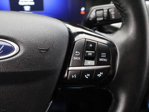 2022 Ford Escape Hybrid Titanium