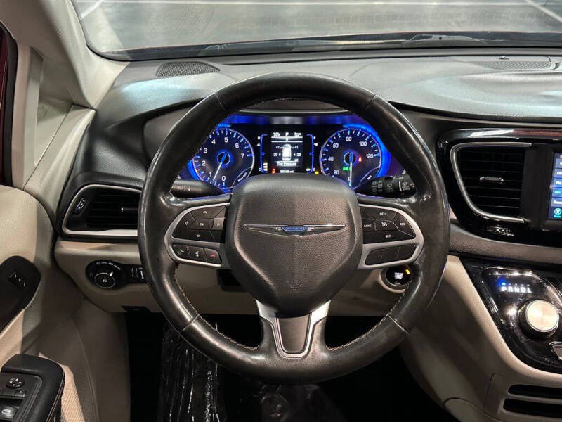 2020 Chrysler Pacifica Touring L