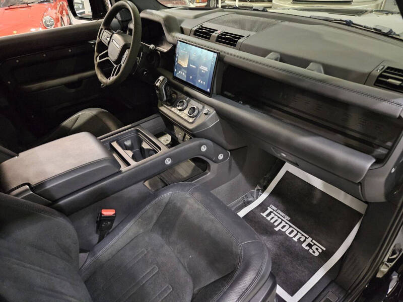 2024 Land Rover Defender 110