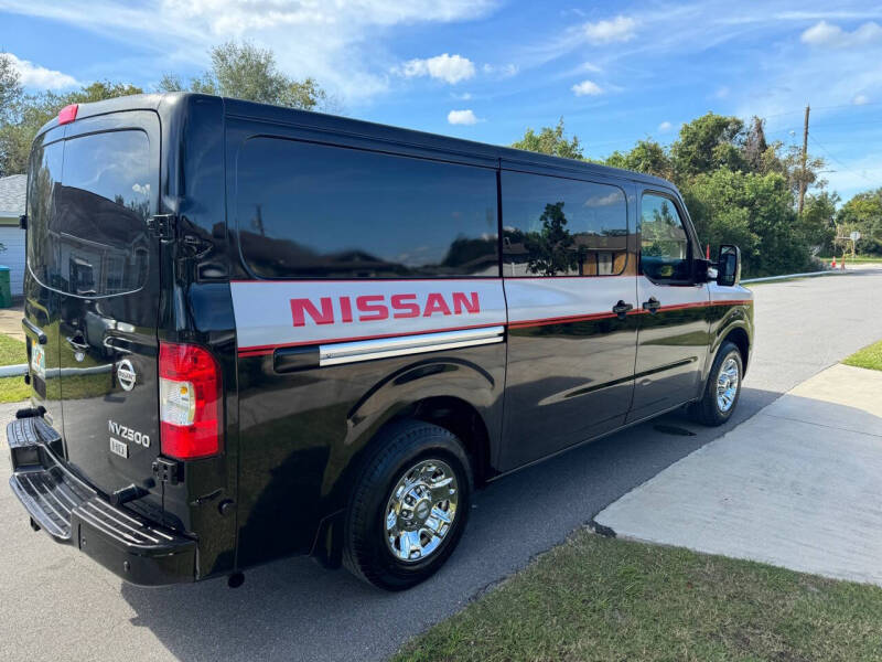 2016 Nissan NV Cargo SV photo 22