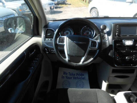 2012 Chrysler Town and Country Touring