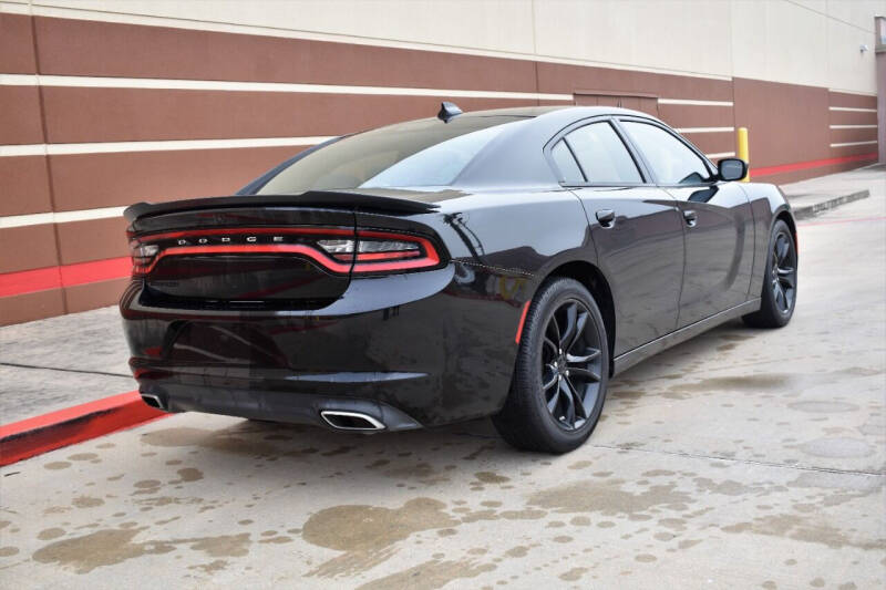 2019 Dodge Charger SXT
