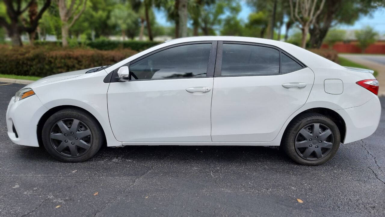 2016 Toyota Corolla  - $9,900