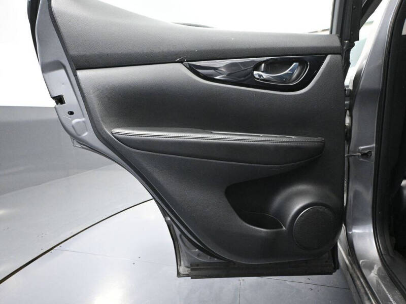 2021 Nissan Rogue Sport SV