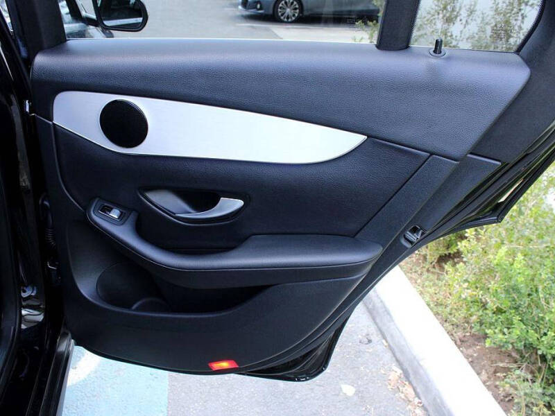 2020 Mercedes-Benz GLC GLC 300