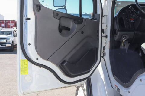 2016 Freightliner M2 106