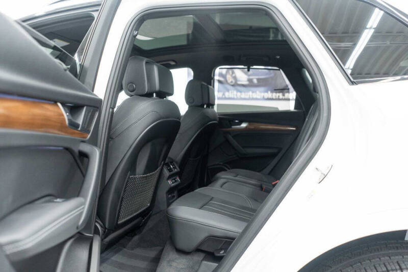 2024 Audi Q5 e quattro S line Prestg 55 TFSI