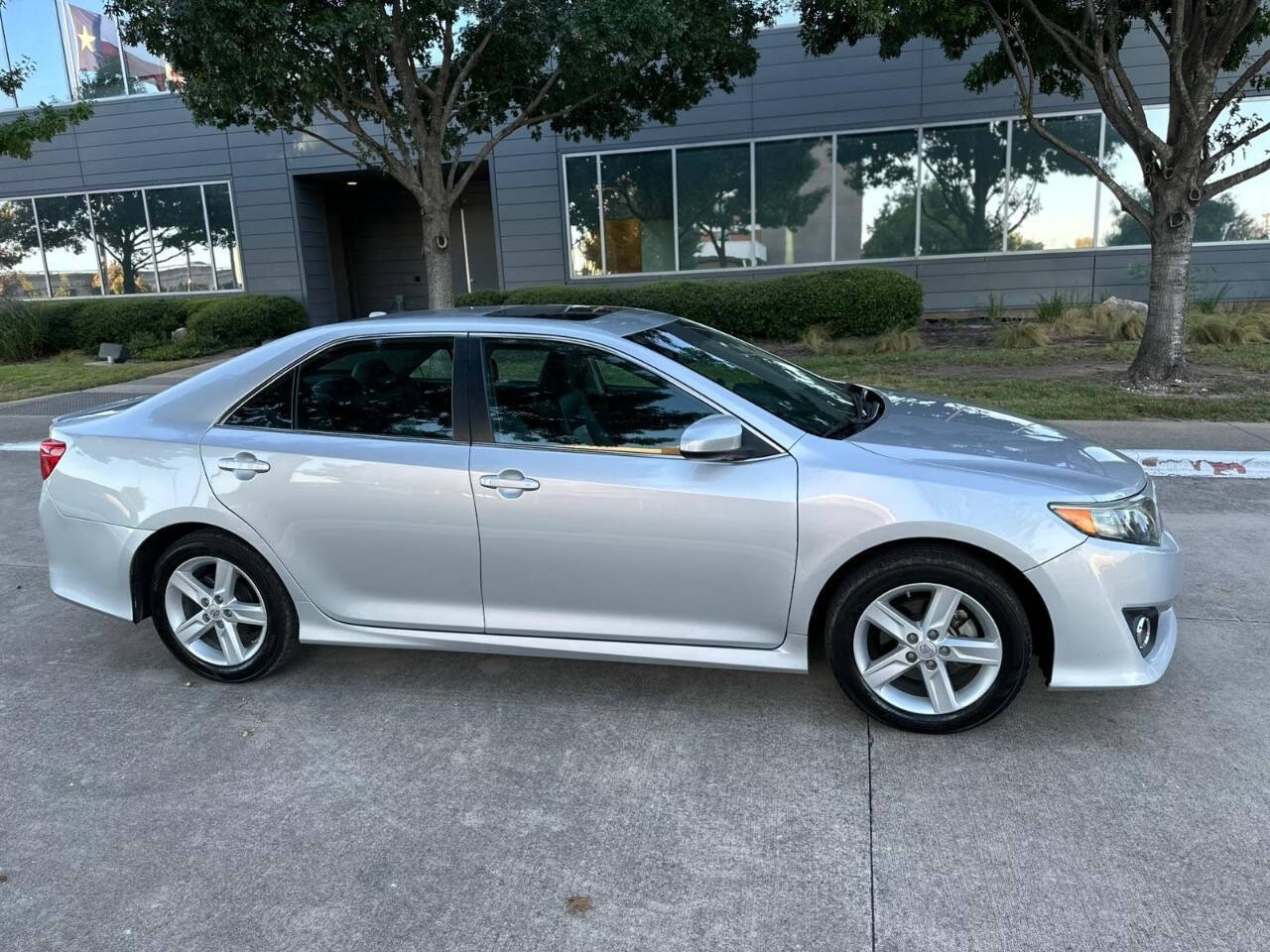 2014 Toyota Camry for sale at Central Union Auto Finance LLC in Austin, TX