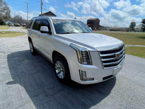 2016 Cadillac Escalade for sale at RAYMOND TURNER MOTORS in Pamplico SC