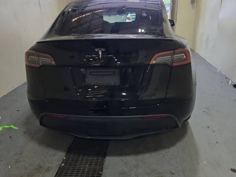 2023 Tesla Model Y Performance